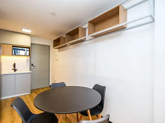 Apartamento com 33m² 1 quarto e 1 banheiro, à venda, no bairro Cristo Rei em Curitiba