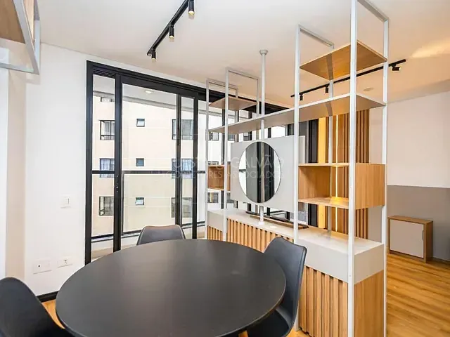 Apartamento com 33m² 1 quarto e 1 banheiro, à venda, no bairro Cristo Rei em Curitiba