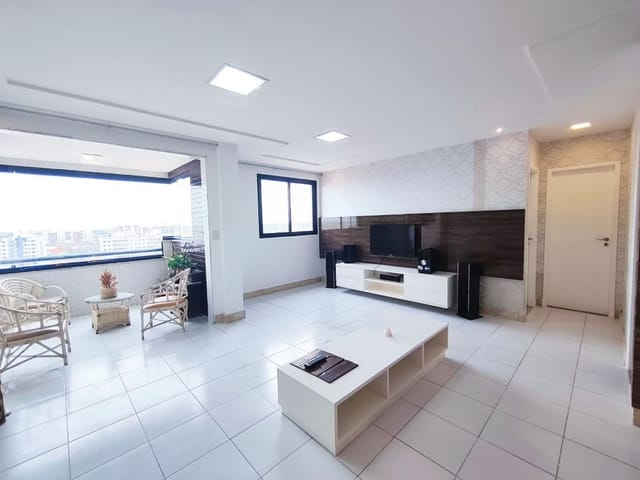Apartamento com 104m² 2 quartos e 2 banheiros, à venda, no bairro Luzia em Aracaju