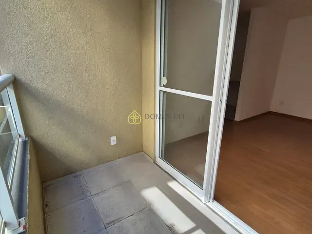 Apartamento 2 quartos e 1 banheiro, à venda, no bairro Vila Hulda Rocha em Resende