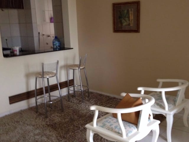 Foto do Apartamento - APARTAMENTO PARA VENDA OU LOCAÇÃO A 10 MIN. DO CENTRO DA CIDADE, PRÓXIMO A RODOVIÁRIA E DO SHOPPING DE POÇOS DE CALDAS
JARDIM COUNTRY CLUB
VENDA R$ 150.000,00 LOCAÇÃO: R$ 1.000,00 ( INCLUSO IPTU, CONDOMÍNIO, ÁGUA E GÁS) | Guaxupé Imóveis Ltda