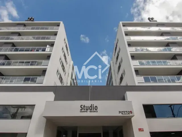 Loft com 105m² 1 quarto e 1 banheiro, à venda, no bairro Centro em Pelotas