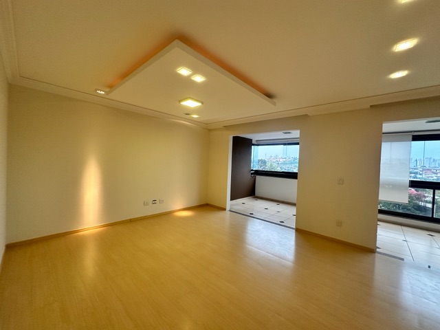 Apartamento com 325m² 3 quartos e 5 banheiros, à venda, no bairro Jardim do Lago em Londrina
