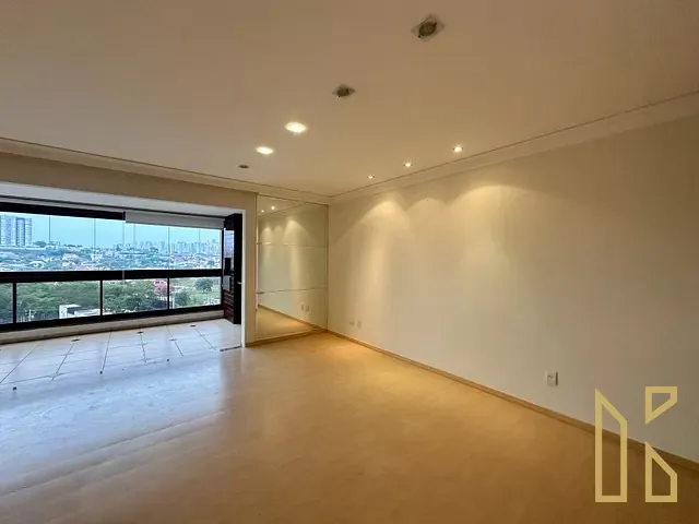 Apartamento com 325m² 3 quartos e 5 banheiros, à venda, no bairro Jardim do Lago em Londrina