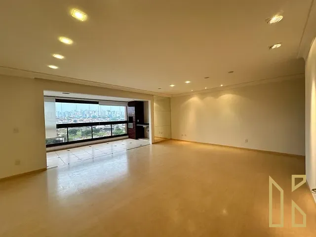 Apartamento com 325m² 3 quartos e 5 banheiros, à venda, no bairro Jardim do Lago em Londrina