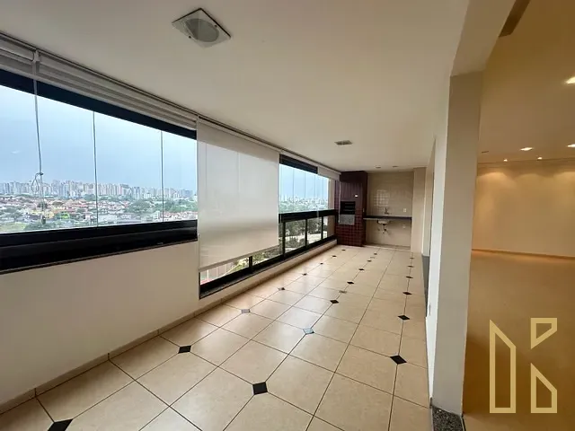 Apartamento com 325m² 3 quartos e 5 banheiros, à venda, no bairro Jardim do Lago em Londrina