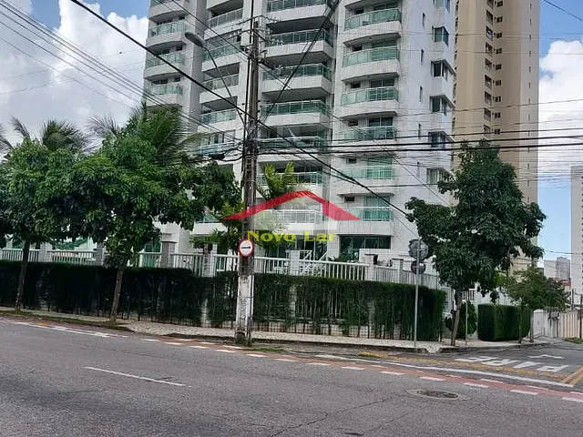 Apartamento 2 quartos e 4 banheiros, à venda, no bairro Fátima em Fortaleza