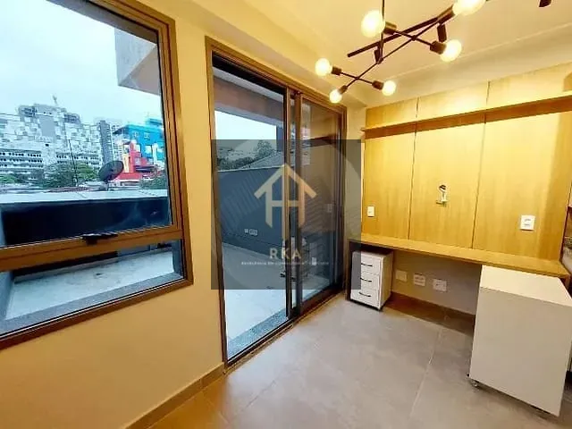 Apartamento 1 quarto e 1 banheiro, à venda, no bairro Alto da Boa Vista em São Paulo