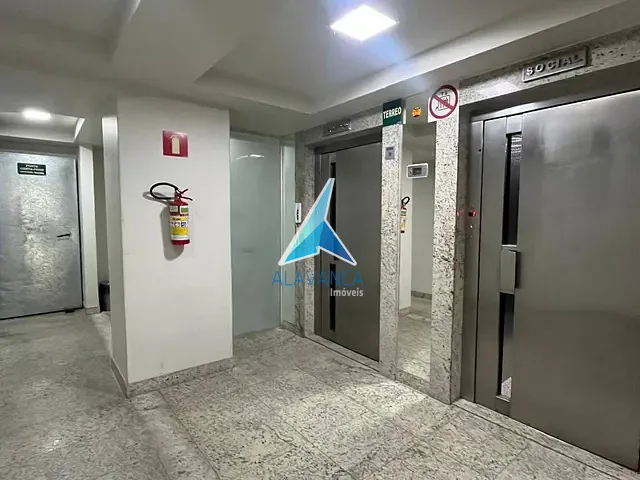 Apartamento com 331m² 4 quartos e 2 banheiros, à venda, no bairro Centro em Governador Valadares