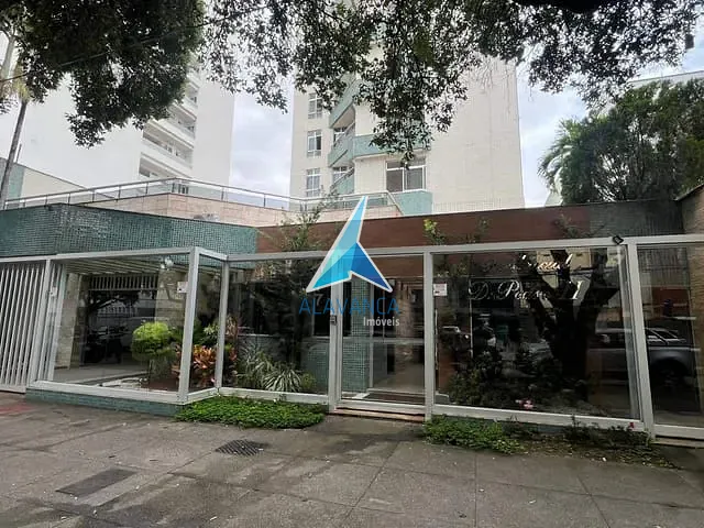 Apartamento com 331m² 4 quartos e 2 banheiros, à venda, no bairro Centro em Governador Valadares