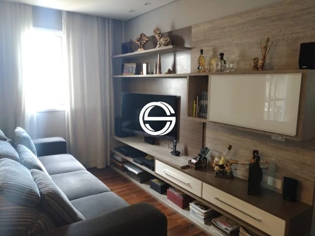 Apartamento 2 quartos e 2 banheiros, à venda, no bairro Parque São Jorge em São Paulo