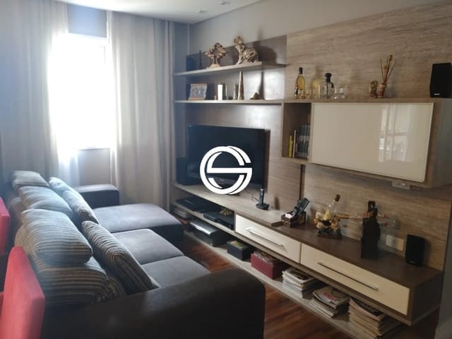 Apartamento 2 quartos e 2 banheiros, à venda, no bairro Parque São Jorge em São Paulo