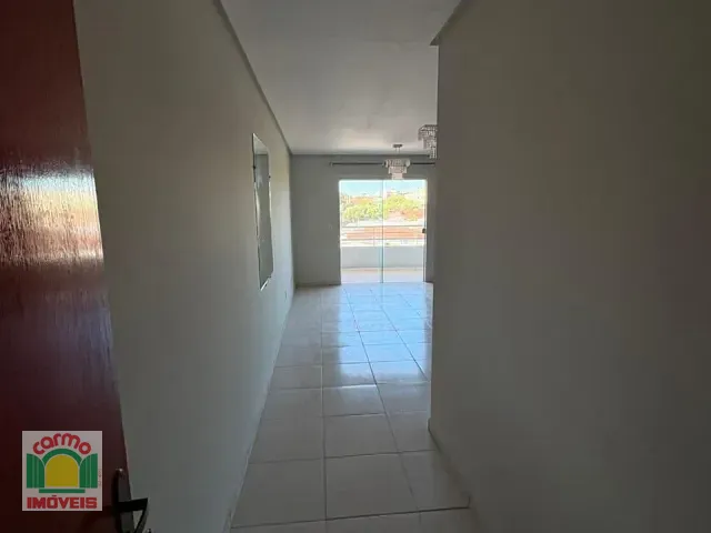 Apartamento 3 quartos e 2 banheiros, para alugar, no bairro Vila Góis em Anápolis