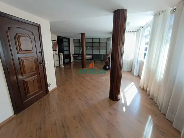 Apartamento 2 quartos e 2 banheiros, à venda, no bairro Tijuca em Rio de Janeiro