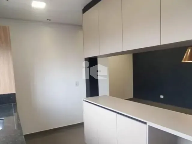 Apartamento com 66m² 2 quartos e 1 banheiro, à venda, no bairro Centro em Rolândia