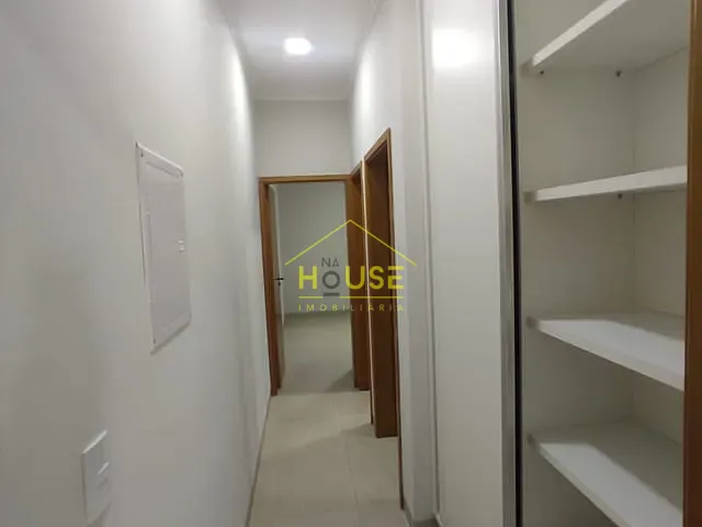 Apartamento com 70m² 3 quartos e 1 banheiro, à venda, no bairro Parque Residencial do Lago em Votuporanga
