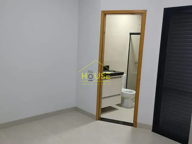 Apartamento com 70m² 3 quartos e 1 banheiro, à venda, no bairro Parque Residencial do Lago em Votuporanga