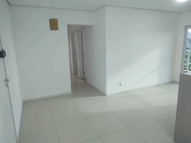 Apartamento com 10m² 3 quartos e 2 banheiros, à venda, no bairro Jardim Higienópolis em Londrina