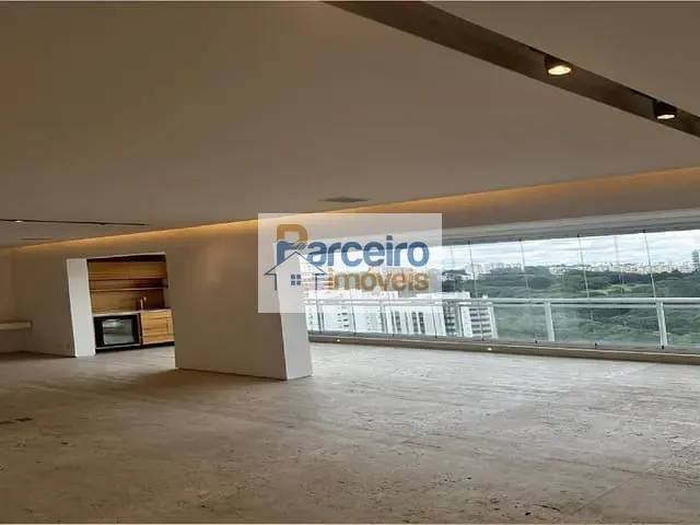 Apartamento com 171m² 4 quartos e 5 banheiros, à venda, no bairro Vila Andrade em São Paulo
