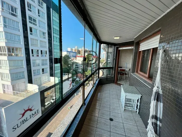 Apartamento com 1m² 3 quartos e 2 banheiros, à venda, no bairro centro em Capão da Canoa