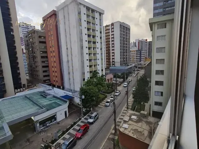Apartamento com 106m² 3 quartos e 3 banheiros, para alugar, no bairro Água Verde em Curitiba