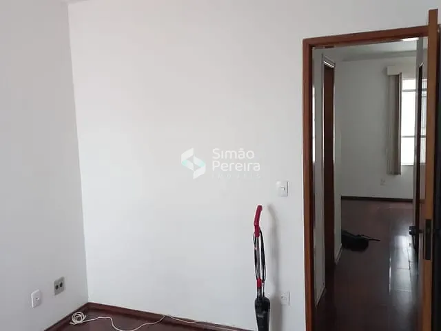 Apartamento 2 quartos e 1 banheiro, à venda, no bairro Bandeirantes em Juiz de Fora