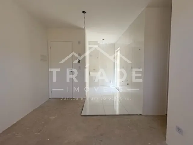 Apartamento 2 quartos e 1 banheiro, à venda, no bairro Costeira em Araucária