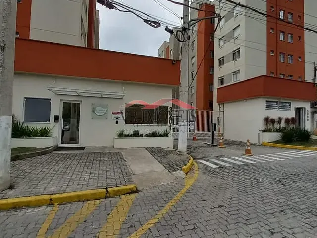 Apartamento 2 quartos e 1 banheiro, para alugar, no bairro Três Poços em Volta Redonda