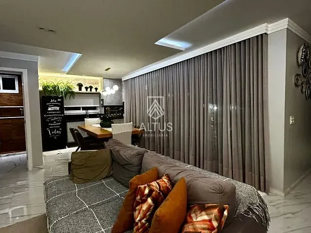 Casa 4 quartos e 1 banheiro, à venda, no bairro Lauro de Freitas em Lauro de Freitas