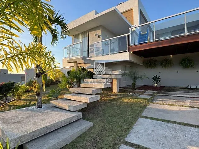 Casa 4 quartos e 1 banheiro, à venda, no bairro Lauro de Freitas em Lauro de Freitas