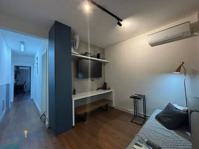 Apartamento 1 quarto e 1 banheiro, à venda, no bairro Centro em Florianópolis