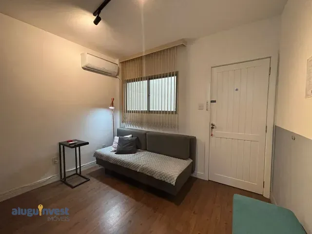 Apartamento 1 quarto e 1 banheiro, à venda, no bairro Centro em Florianópolis