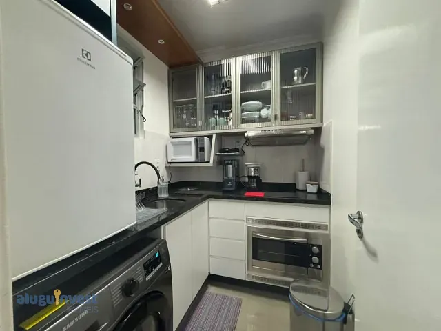 Apartamento 1 quarto e 1 banheiro, à venda, no bairro Centro em Florianópolis