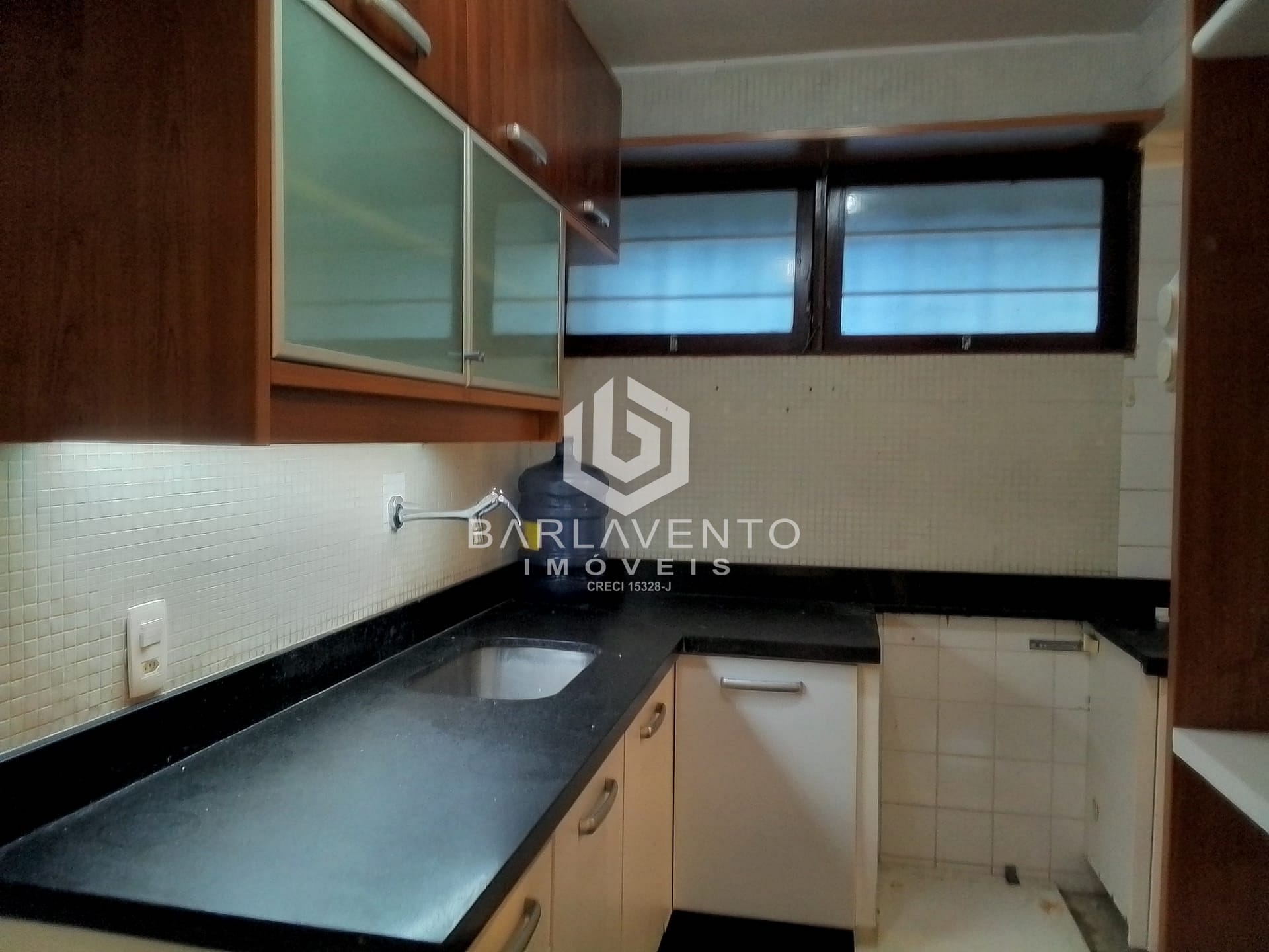 Apartamento para alugar com 2 quartos, 72m² - Foto 11