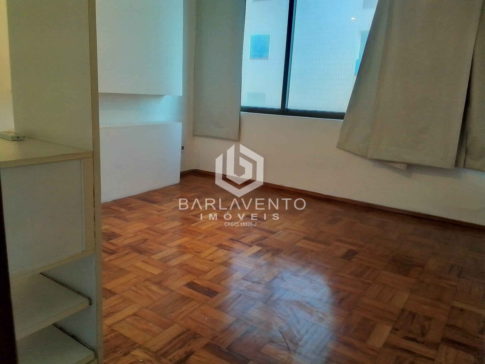 Apartamento para alugar com 2 quartos, 72m² - Foto 9