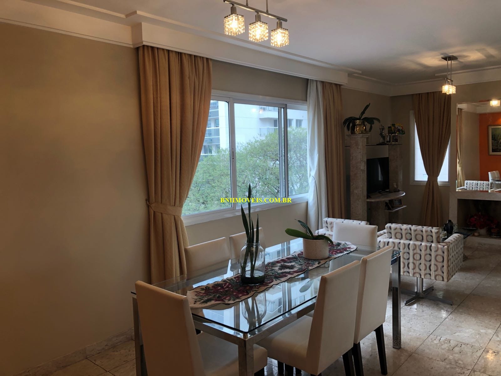 Apartamento, 3 quartos, 137 m² - Foto 2