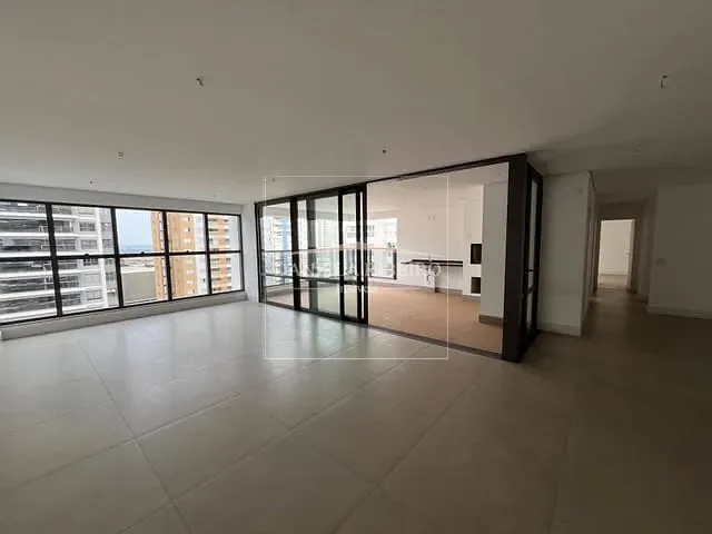 Apartamento 3 quartos e 5 banheiros, à venda, no bairro Santa Rosa em Londrina