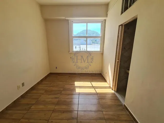 Apartamento com 37m² 1 quarto e 1 banheiro, à venda, no bairro Catete em Rio de Janeiro