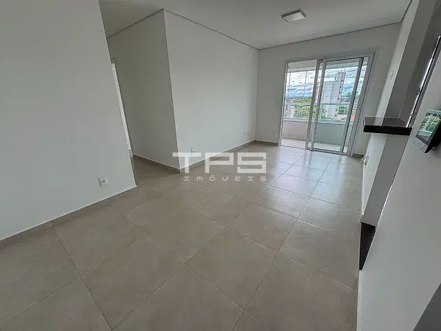 Apartamento com 100m² 3 quartos e 1 banheiro, à venda, no bairro Cruz em Lorena