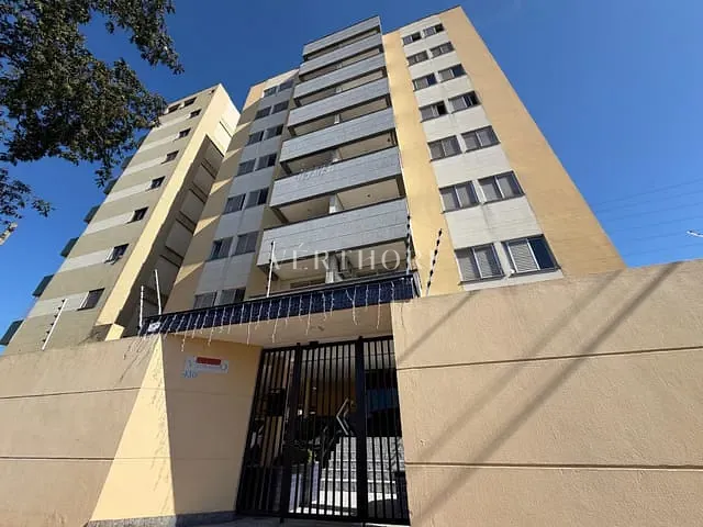 Apartamento com 80m² 2 quartos e 1 banheiro, à venda, no bairro Ipanema em Londrina