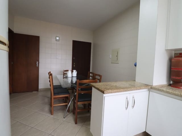 Apartamento 3 quartos e 3 banheiros, à venda, no bairro Centro em Juiz de Fora