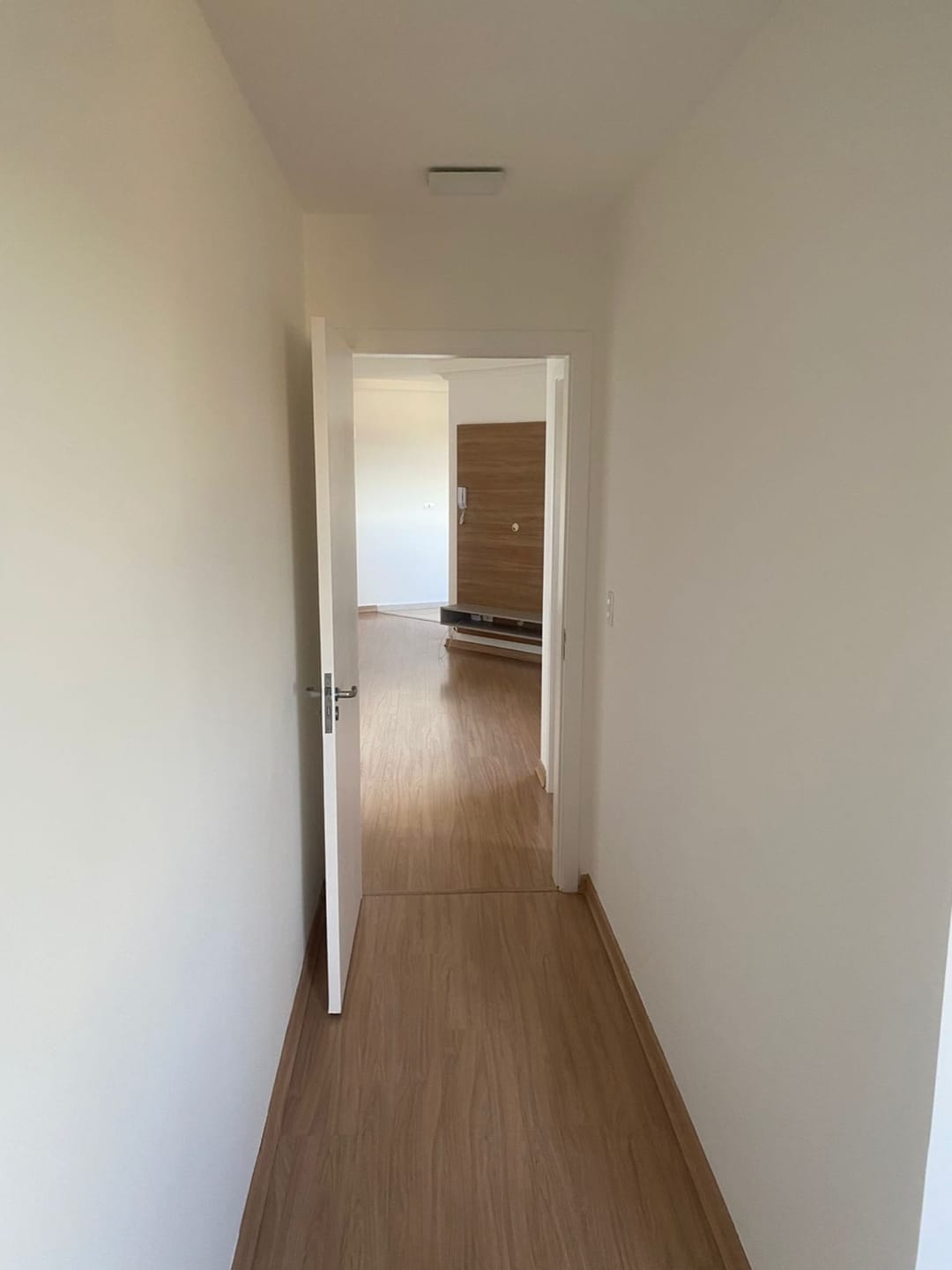 Apartamento à venda com 2 quartos, 70m² - Foto 2
