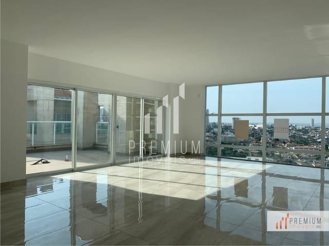 Cobertura / Penthouse com 360m² 3 quartos e 4 banheiros, à venda, no bairro OFICINAS em PONTA GROSSA