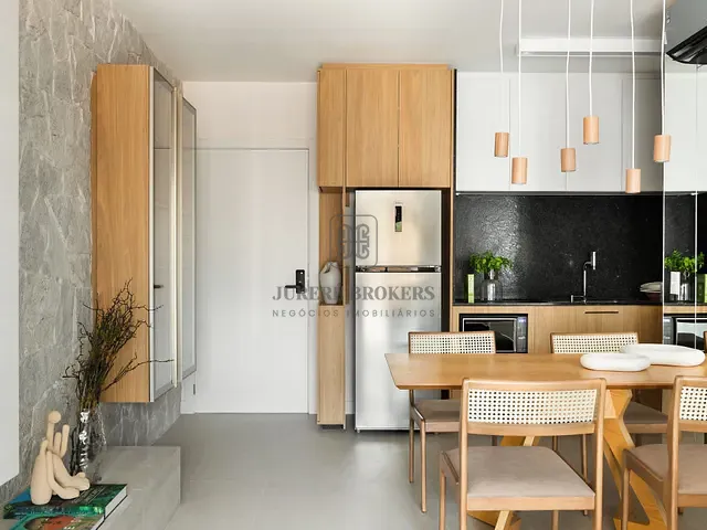 Apartamento 2 quartos e 3 banheiros, à venda, no bairro Cacupé em Florianópolis