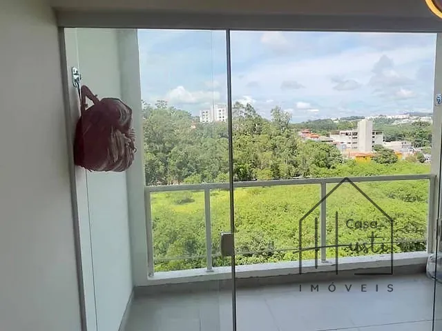 Apartamento 2 quartos e 1 banheiro, à venda, no bairro Jardim Pioneiro em Cotia