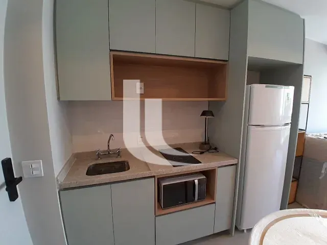 Apartamento 1 quarto e 1 banheiro, para alugar, no bairro Pinheiros em São Paulo