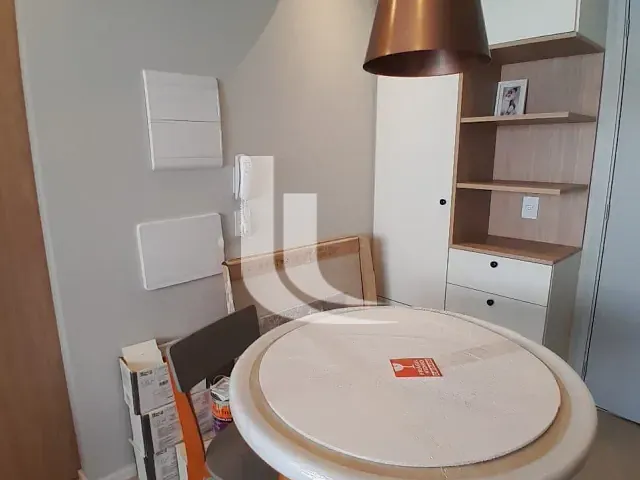 Apartamento 1 quarto e 1 banheiro, para alugar, no bairro Pinheiros em São Paulo