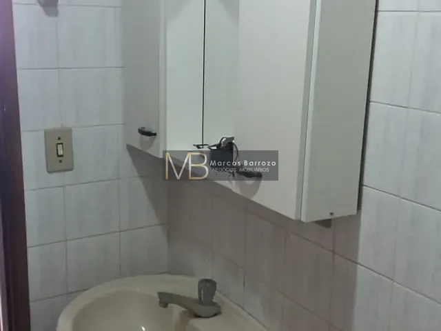 Apartamento 3 quartos e 1 banheiro, à venda, no bairro Antares em Londrina