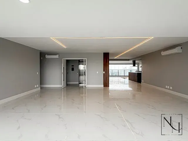 Apartamento com 330m² 4 quartos e 6 banheiros, à venda ou para alugar, no bairro Jardim Fonte do Morumbi em São Paulo