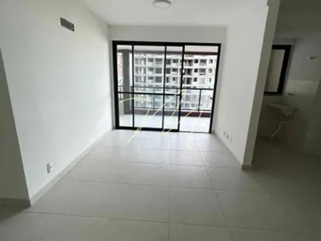 Apartamento 3 quartos e 2 banheiros, para alugar, no bairro Nossa Senhora da Vitória em Ilhéus